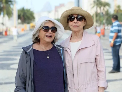 Fernanda Montenegro e Nathália Timberg darão beijo na boca no primeiro capítulo da próxima novela das 9