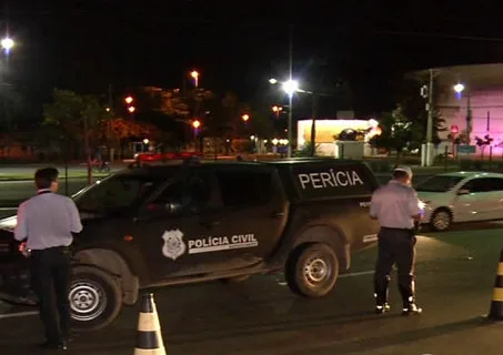 Idosa atravessa fora da faixa e morre atropelada na avenida Fernando Ferrari, em Vitória