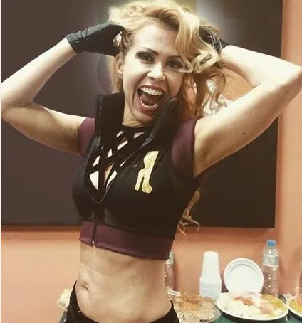 Joelma reduz cachê pela metade e lota sua agenda de shows