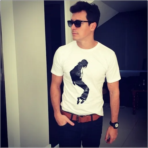 Rodrigo Faro faz homenagem a Michael Jackson