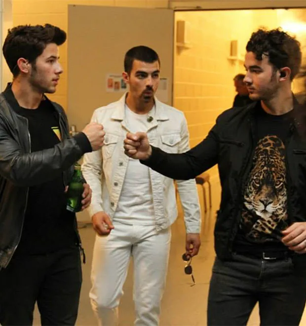 Kevin Jonas ficou deprimido com o fim dos Jonas Brothers