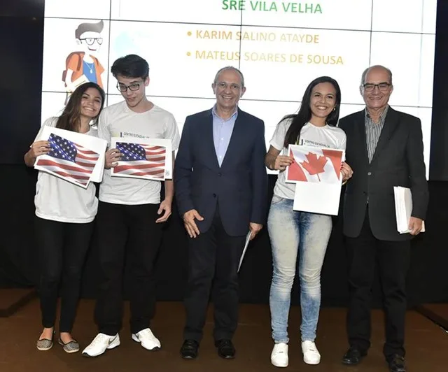 Intercâmbio: 100 estudantes capixabas vão viajar para aprimorar os idiomas