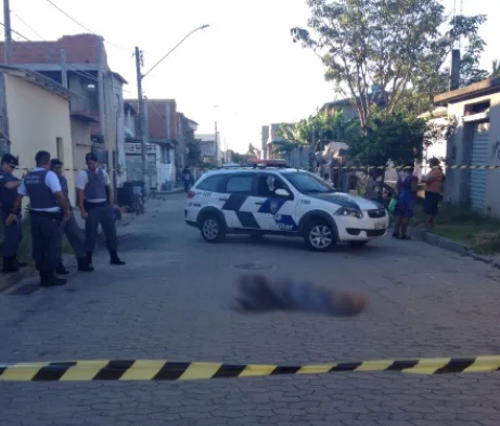 Homem não identificado é morto a tiros na Serra