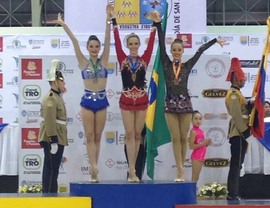 Capixaba Natália Gaudio conquista cinco ouros no Sul-Americano de Ginástica Rítmica