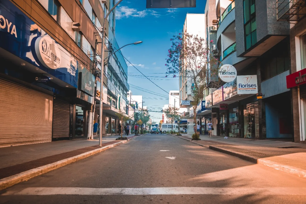 Decreto proíbe consumo de bebida alcoólica em lanchonetes e restaurantes de Linhares