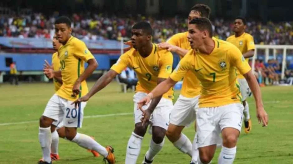 Brasil vence Espanha de virada em estreia no Mundial Sub-17