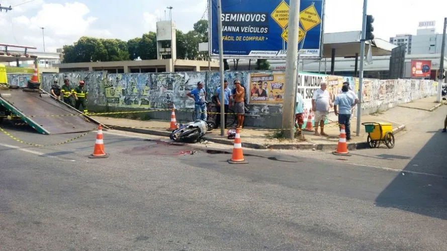 Irmãos morrem em acidente de moto na BR-101 em Linhares