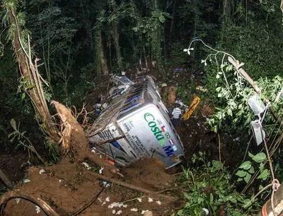 Tragédia: acidente com ônibus em Santa Catarina deixa pelo menos 49 mortos