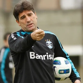 Renato Gaúcho nega crise no Grêmio por saída de Espinoza