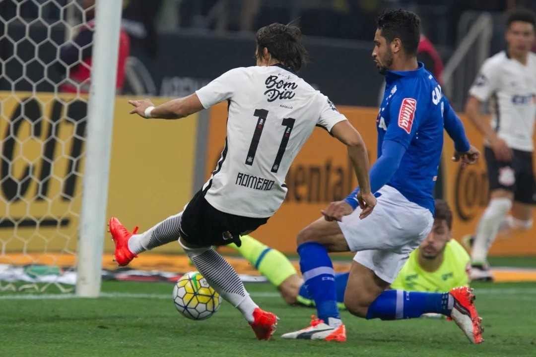 Após fim de jejum, Carille promete evolução dos atacantes do Corinthians