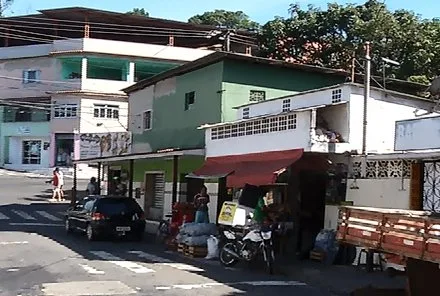 Homem é baleado oito meses após irmão ser assassinado no mesmo bairro em Vila Velha