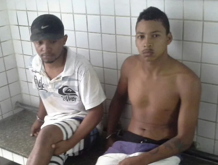 Funcionários são ameaçados durante assalto a ótica em Cariacica. Veja o vídeo