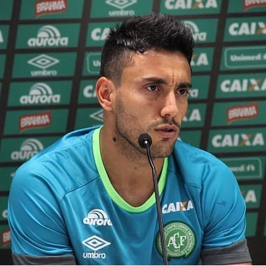 Alan Ruschel volta a pisar em um gramado no Beira-Rio: 'Melhor sensação do mundo'