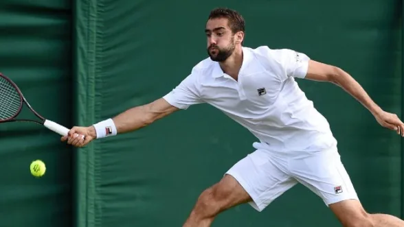 Principal favorito, Cilic leva virada e cai na estreia no Torneio de Tóquio