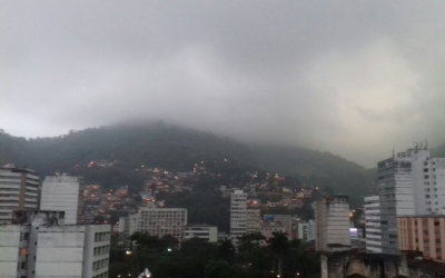 Final de semana com pancadas de chuva e raios no ES. Veja a previsão!