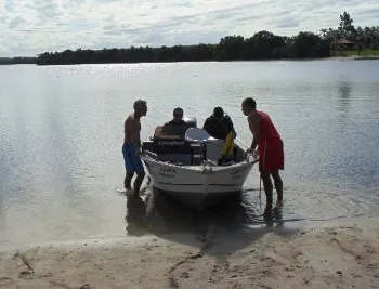 Homem morre afogado após nadar em lagoa de Linhares, no norte do Espírito Santo