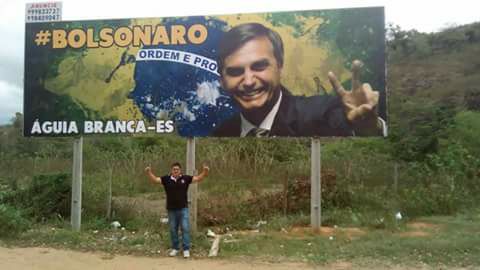 Outdoor com imagem de Bolsonaro supostamente afixado no interior do ES é ilegal, segundo MPF-ES