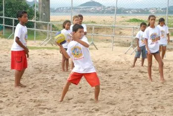 Inscrições abertas para Colônia de Férias na Arena Vitória Verão