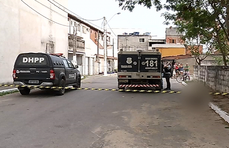 Homem é encontrado morto após ser visto 'desnorteado' em rua de Itapoã