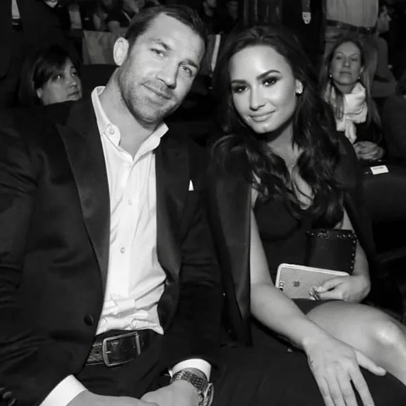 Demi Lovato e Luke Rockhold postam fotos juntos na web