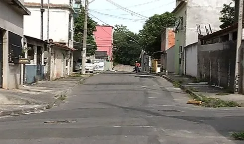 Adolescente é assassinado e ônibus deixam de circular em bairro da Serra