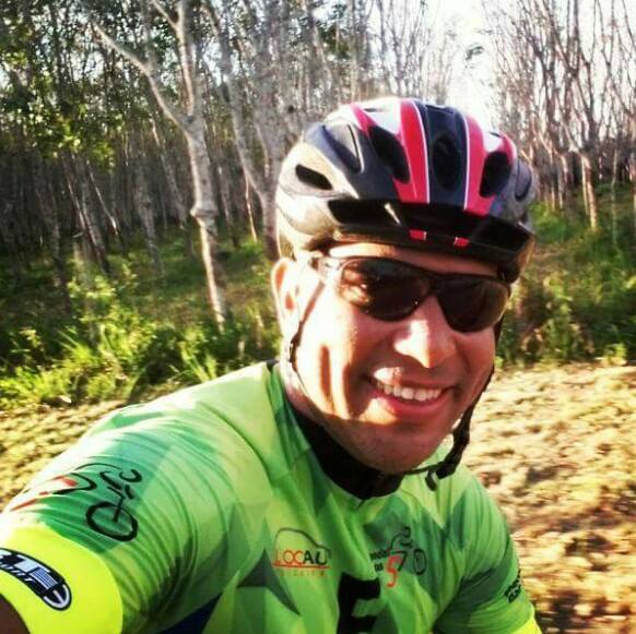 Ciclista morre ao ser atropelado por carro na Serra