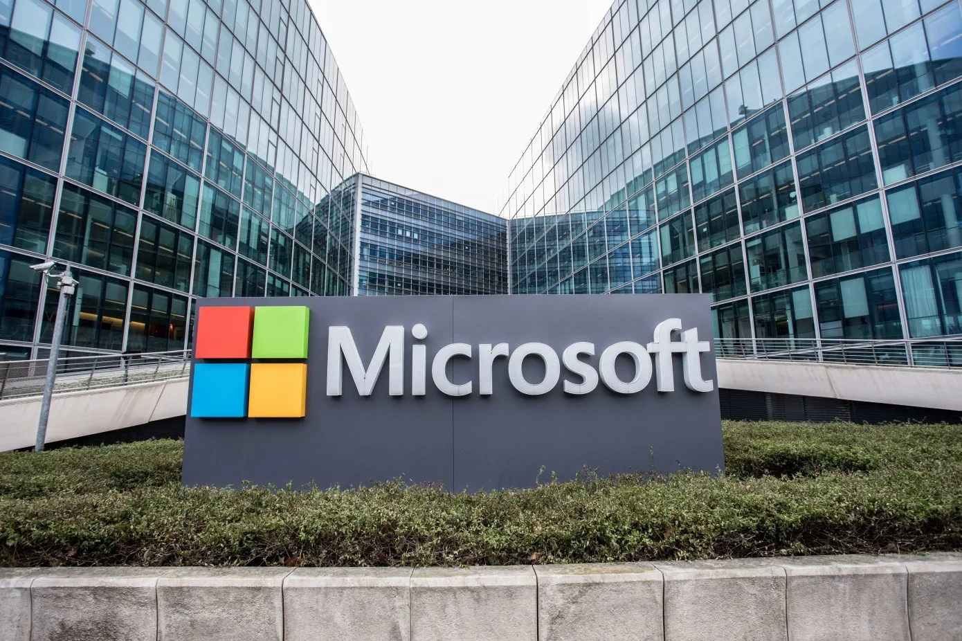 ISSY-LES-MOULINEAUX, FRANCE – MARCH 06: Microsoft logo on the Microsoft France campus, which inaugurates the IA Microsoft School, on March 6, 2018 in Issy-les-Moulineaux, France. The American IT multinational opens its artificial intelligence school in partnership with start-up Simplon.co, and welcomes its first promotion of 24 people aged 19 to 39. (Photo by Christophe Morin/IP3/Getty […]