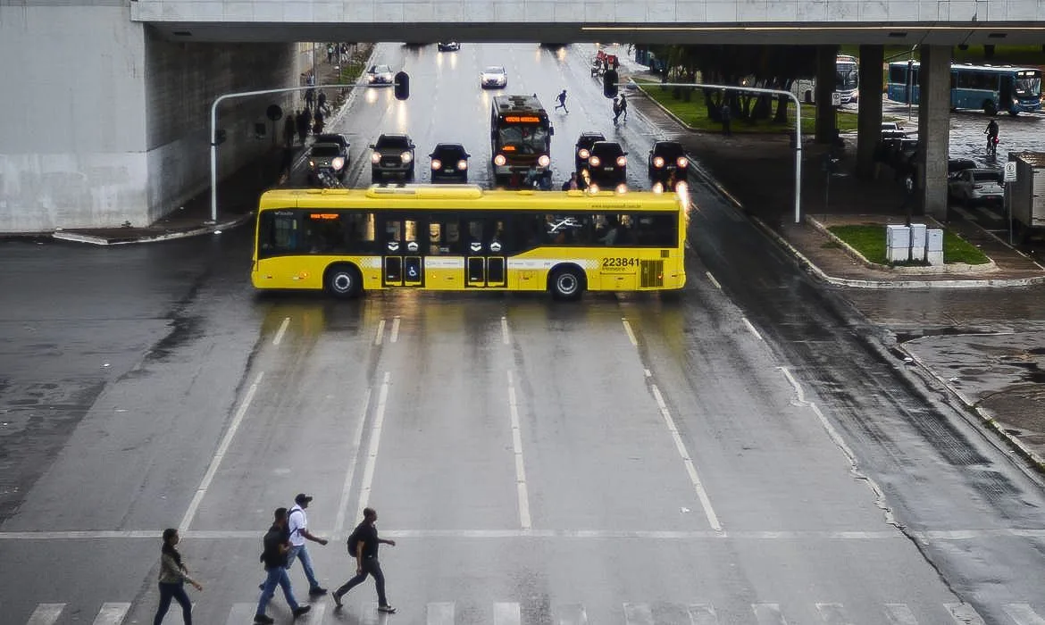 Trânsitol próximo a rodoviária central de Brasília