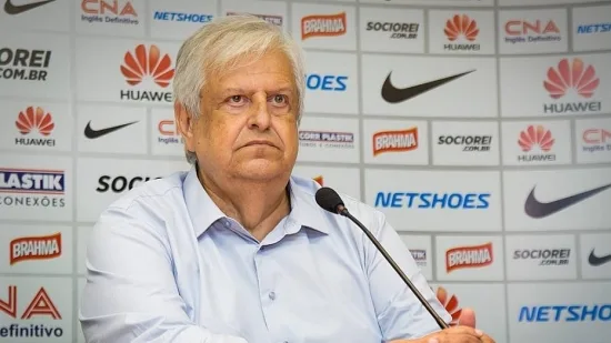 Presidente santista obtém efeito suspensivo após punição por crítica à arbitragem