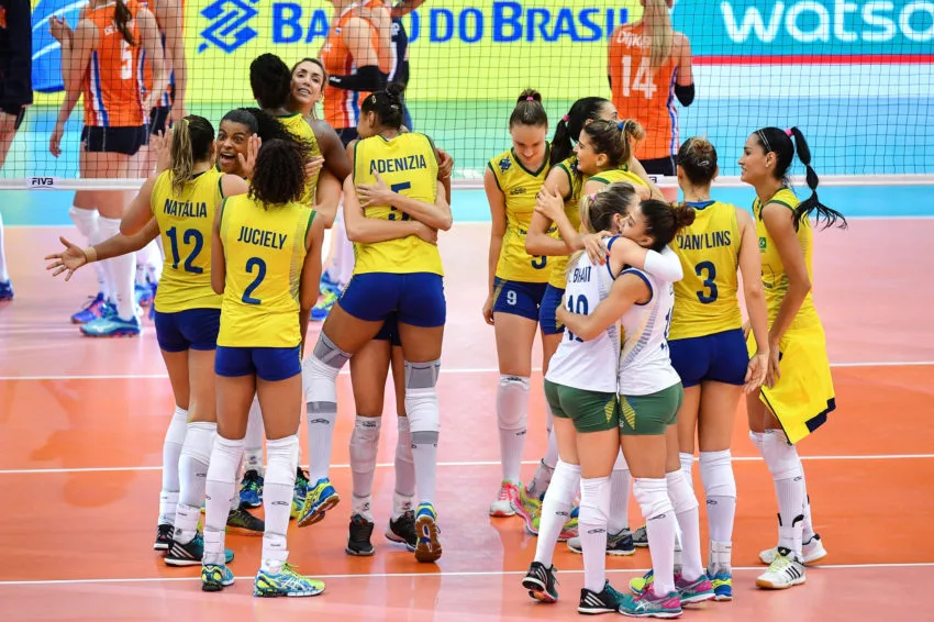 Bangkok- Tailândia- 10/07/2016- Brasil vence os Estados Unidos por 3 sets a 2, parciais de 18-25, 25-17, 25-23, 22-25 e 15-9. Esse foi o 11º título brasileiro do Grand Prix. Foto: FIVB