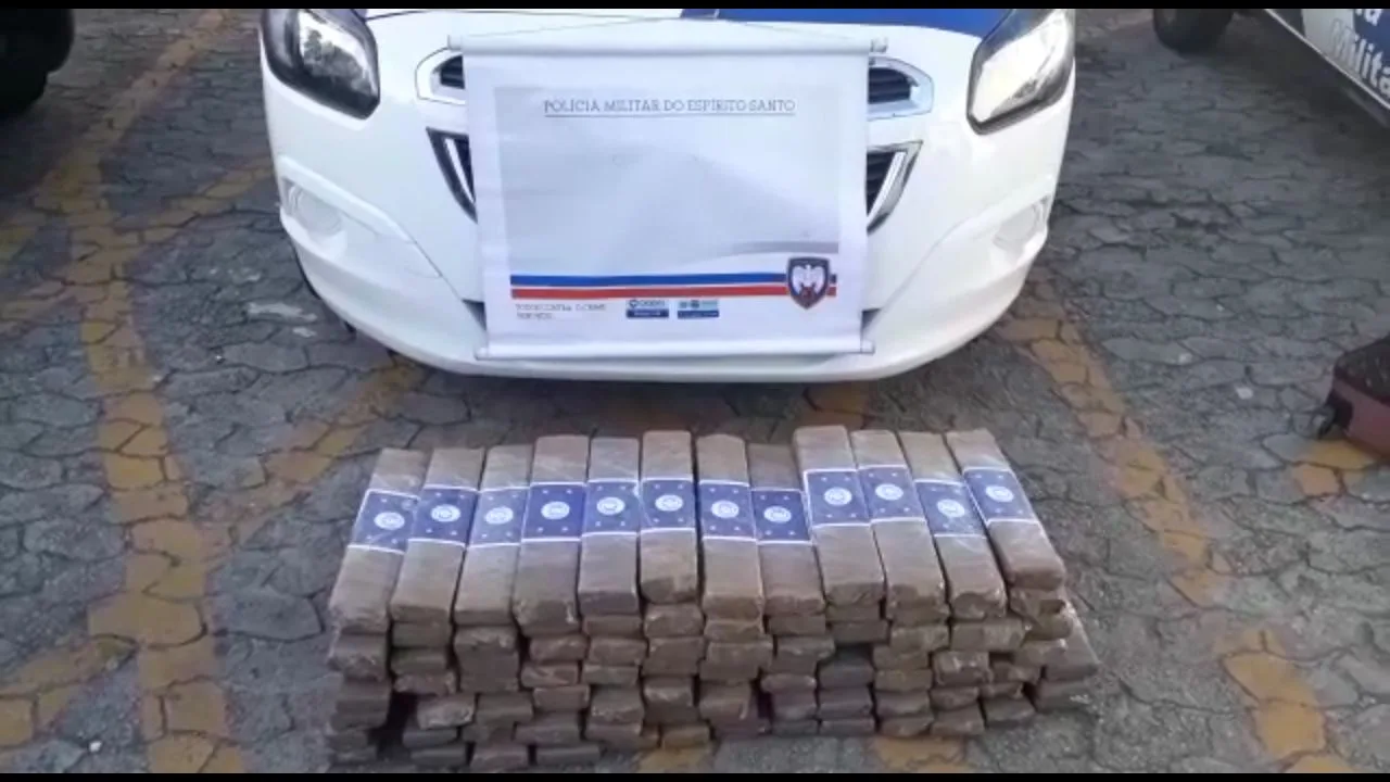 60 kg de maconha com bandeira do Paraguai apreendidos na Serra