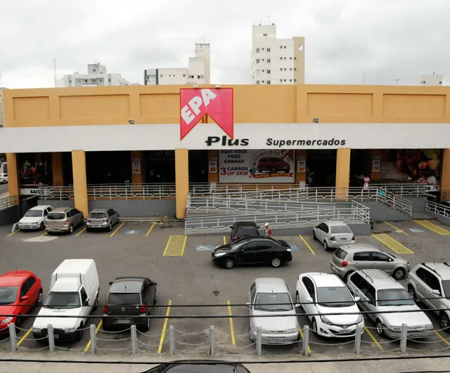 Supermercado não se adequa a determinações do Procon-ES e continua interditado em Vitória