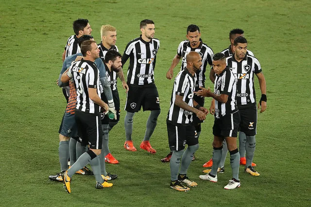 Ingressos para partida entre Botafogo e Vitória já estão disponíveis