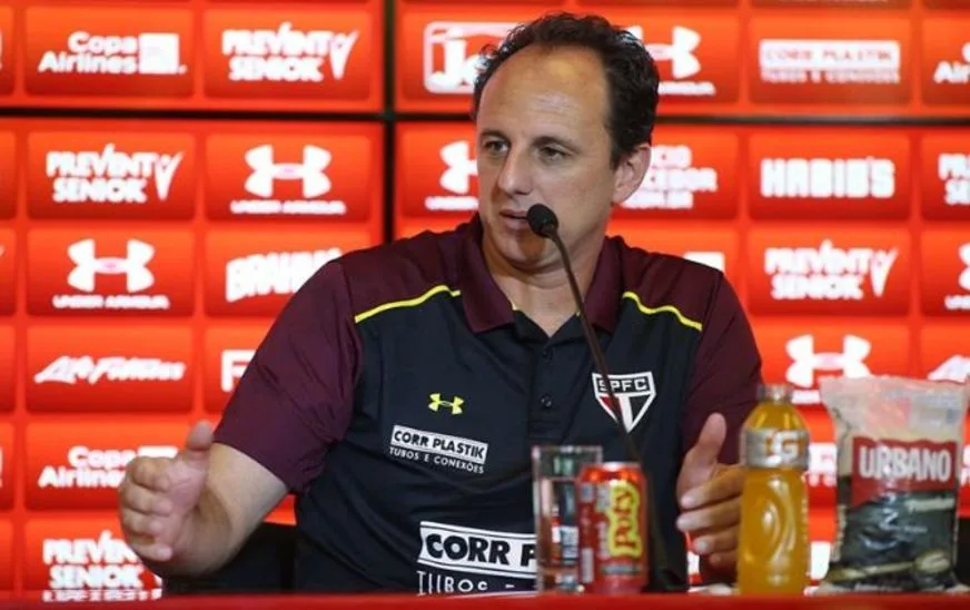 Rogério Ceni vai mexer no time do São Paulo para clássico com Palmeiras