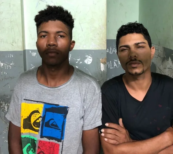 Dupla de assaltantes é presa em Vila Velha após roubar pelo menos 10 pessoas em Guarapari