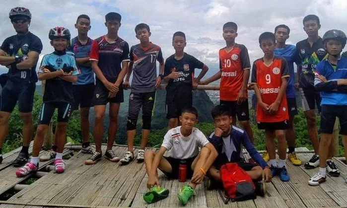 Tailândia: 12º menino e técnico de time de futebol são resgatados