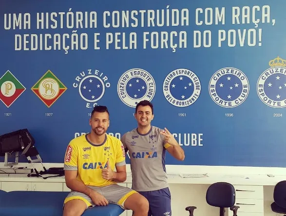 Cruzeiro confirma retorno do goleiro Fábio para o jogo contra o Democrata-GV