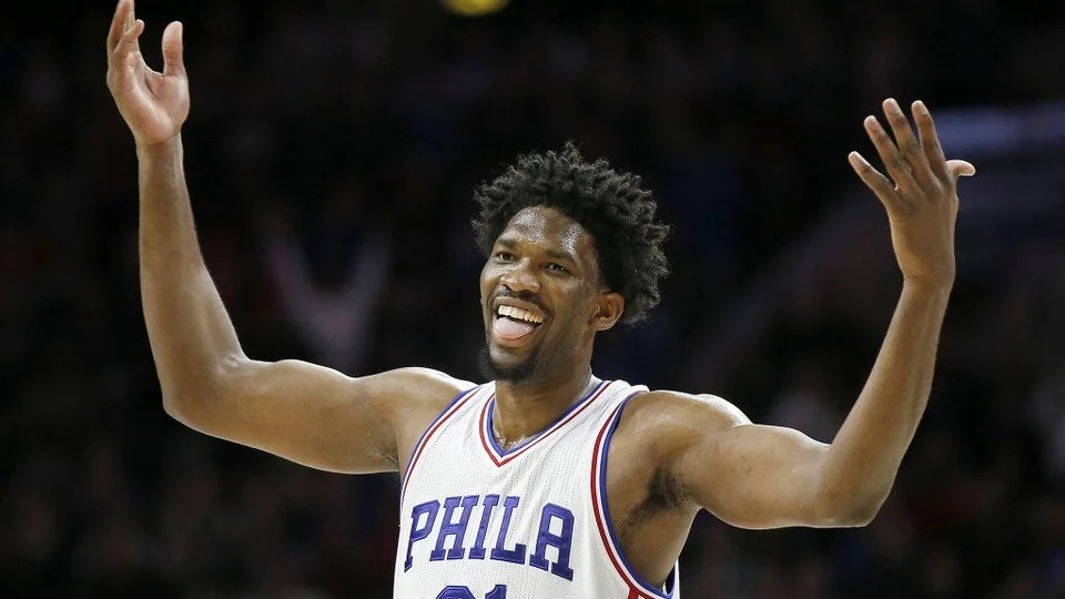 Assim como Curry, Embiid não tem dúvidas que será o MVP na NBA: 'Fui dominante'