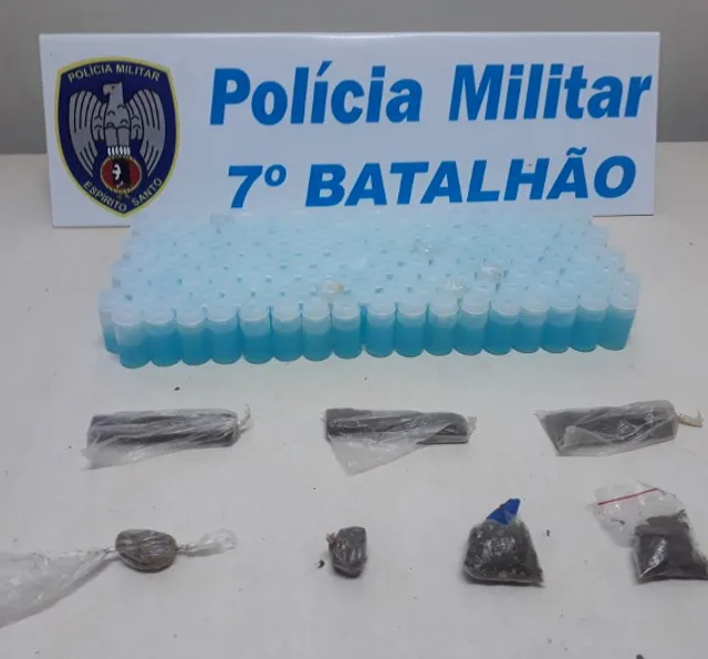 Drogas são apreendidas em Cariacica