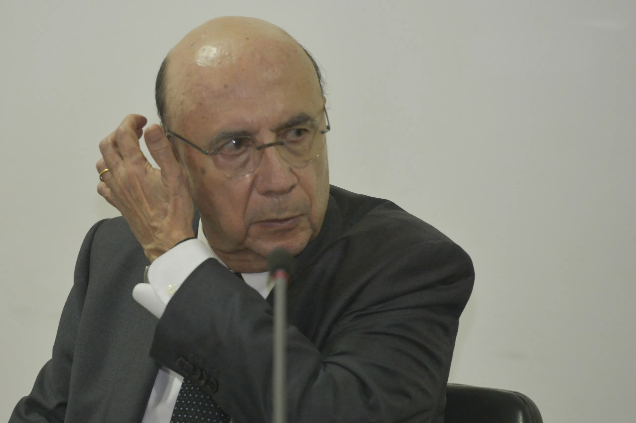 presidente da republica em exercicio michel temer participa de reuniao com ministro elizeu padilha e meirelles e demais ministro para tratar de asuntos ligados as olimpiadas=aapos reuniao falarao ministro eilizeu padilha=secretaria executiva da casa civil,natalia marcassa eo sec,executo do min,dos esportes,fernando avelino-