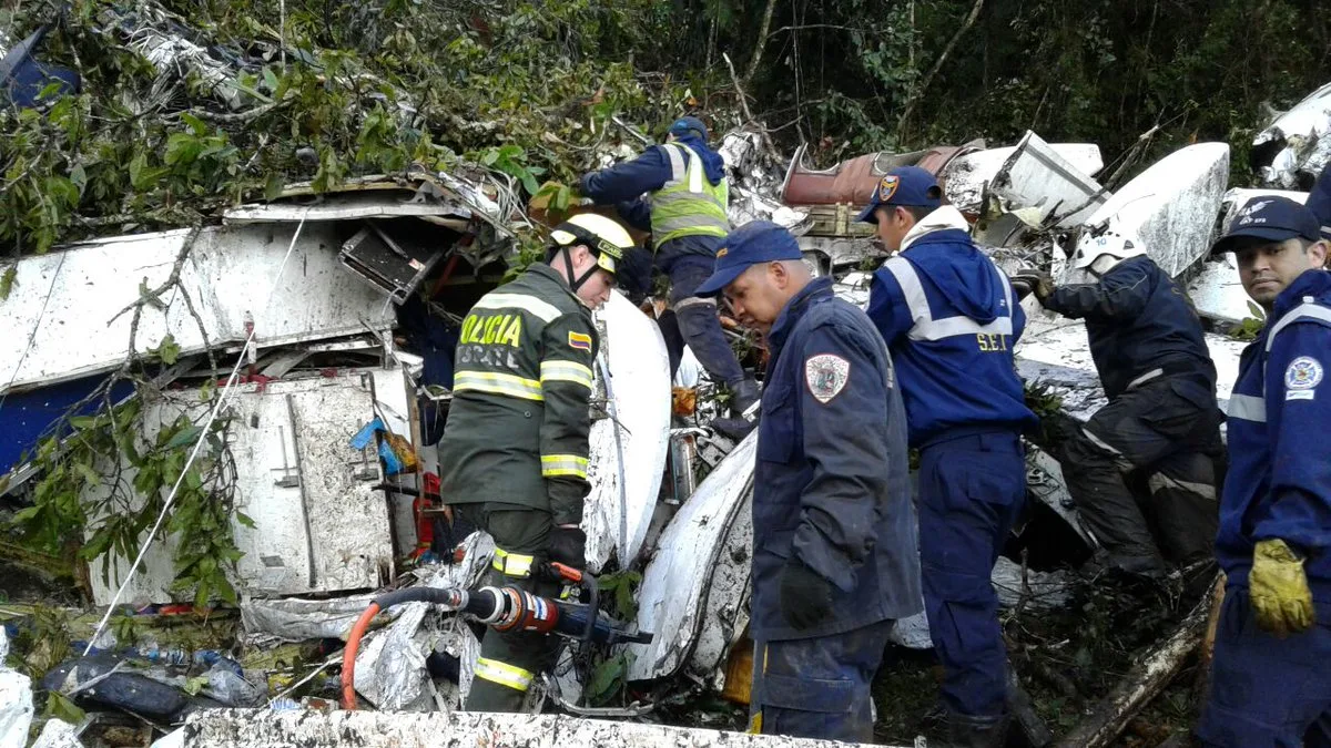 Diretoria da Chapecoense teme reação de feridos ao descobrirem a tragédia