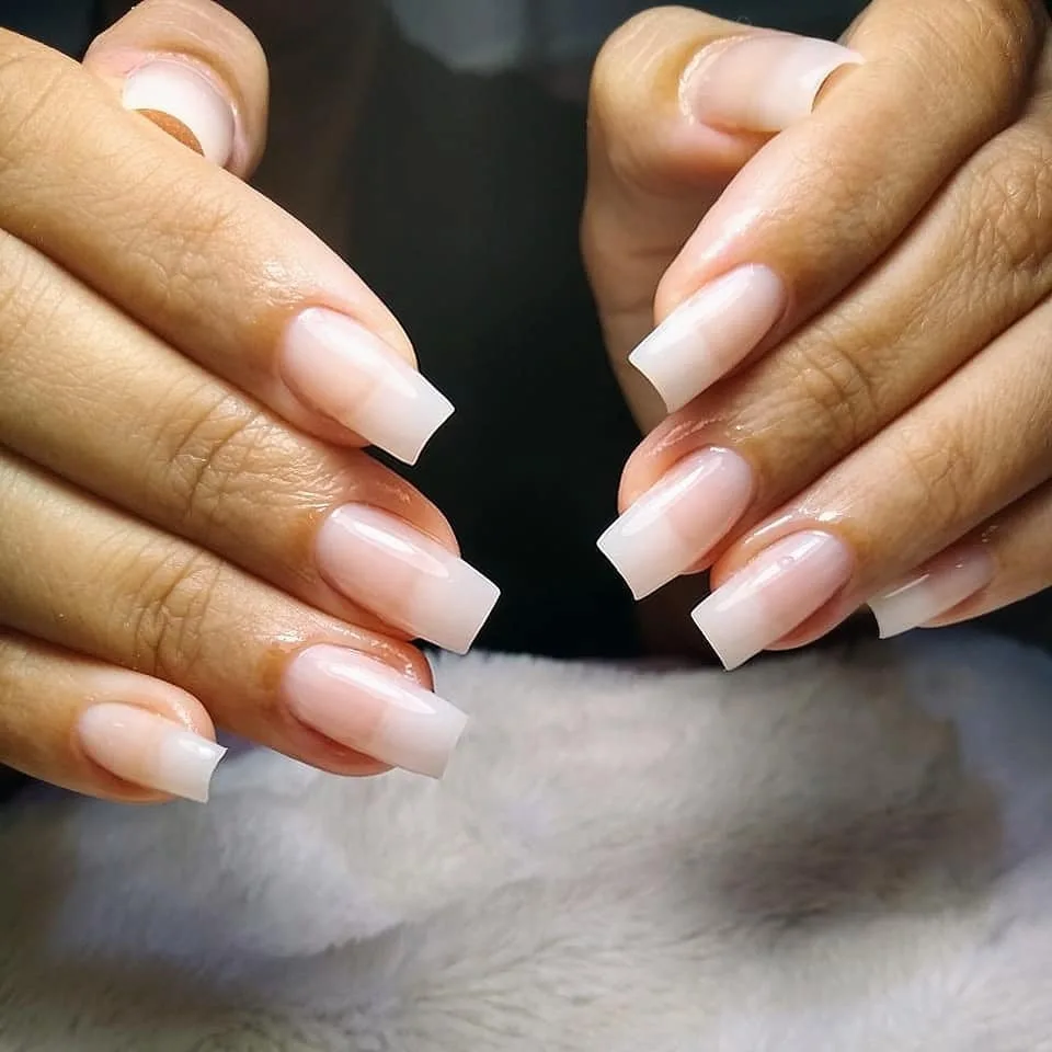 Dicas de como cuidar das unhas com alongamento em gel sem sair de casa