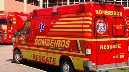 Incêndio destrói igreja e assusta moradores de Barramares, em Vila Velha