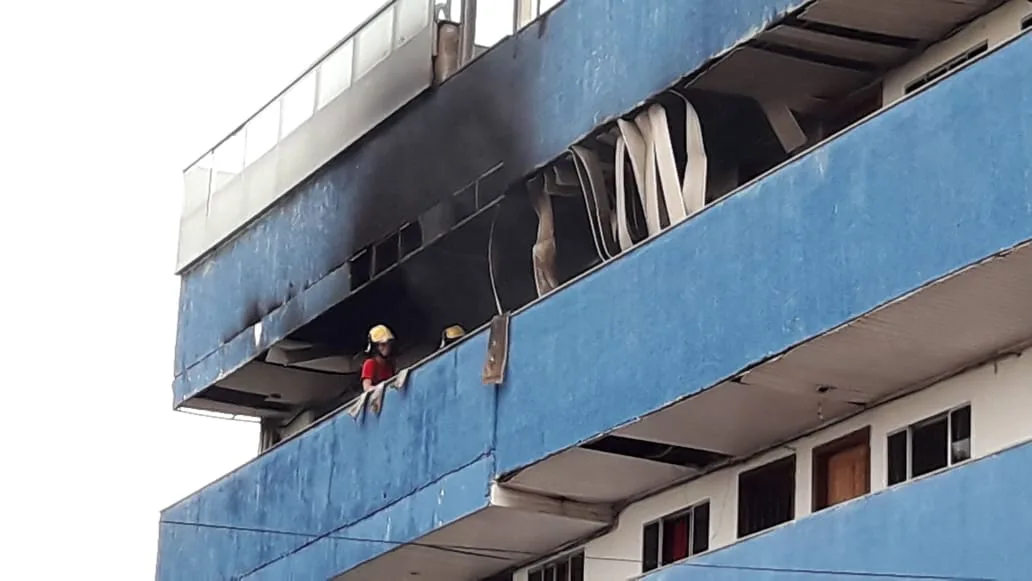 Incêndio em prédio deixa uma criança morta em Vitória