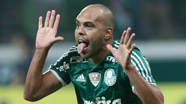 Atacante Alecsandro deixa o Palmeiras para reforçar o Coritiba