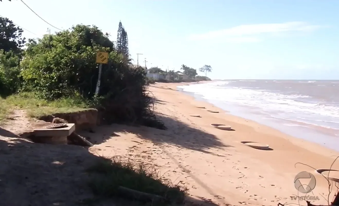 Jovem desaparece ao mergulhar em Manguinhos e turista mineiro morre afogado em Guarapari