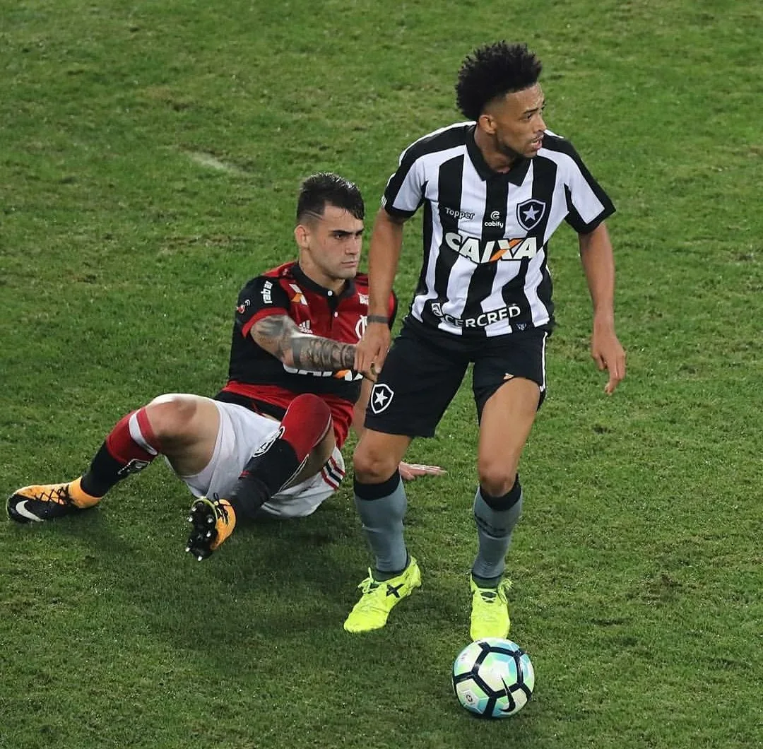 No Engenhão, Botafogo e Flamengo empatam sem gols na 1ª semi da Copa do Brasil