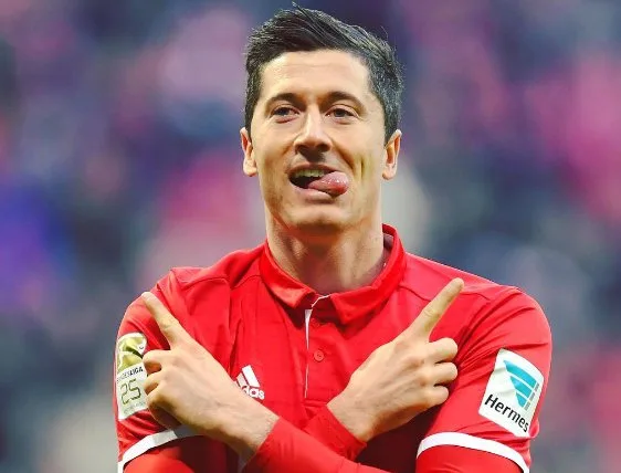 Lewandowski estende contrato com o Bayern de Munique até 2021