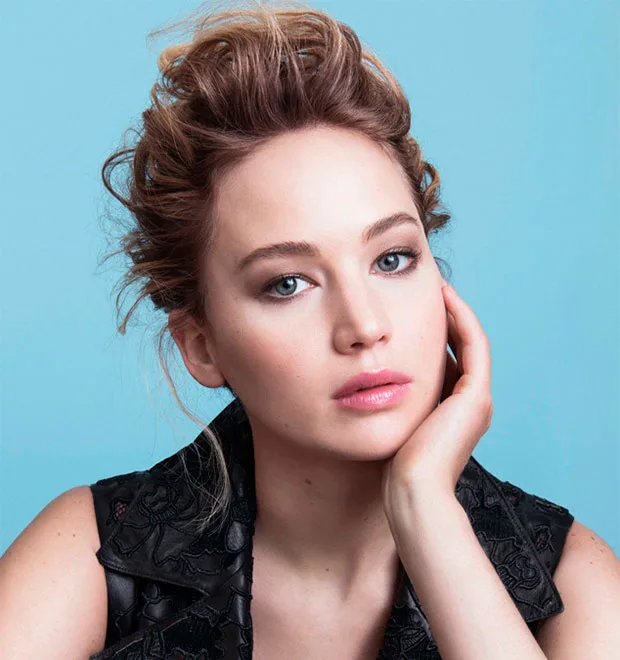 Jennifer Lawrence se torna o novo rosto de linha de make da Dior