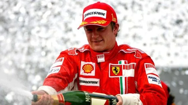 'Deixar a Ferrari não foi decisão minha', admite Raikkonen